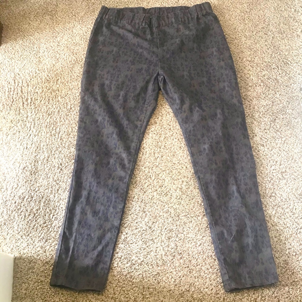 Women's Dark Gray Patterned Stretch Pants